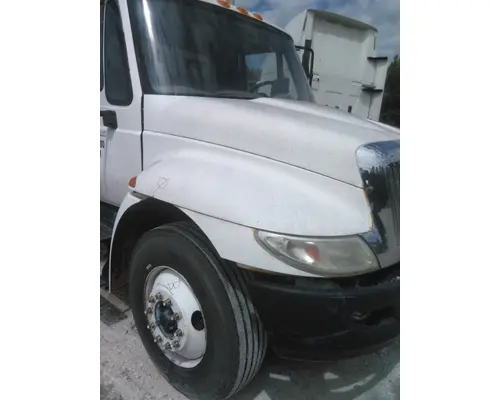 INTERNATIONAL 4300 HOOD