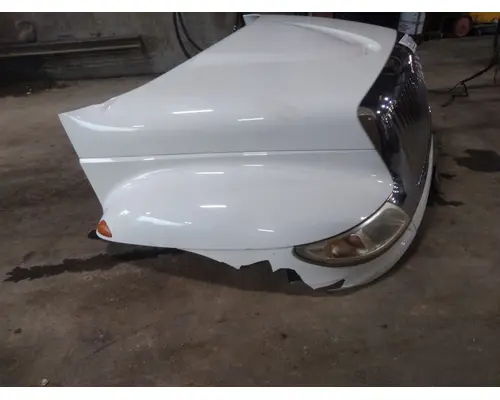 INTERNATIONAL 4300 HOOD