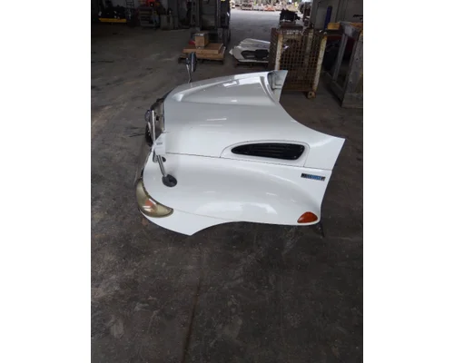 INTERNATIONAL 4300 HOOD