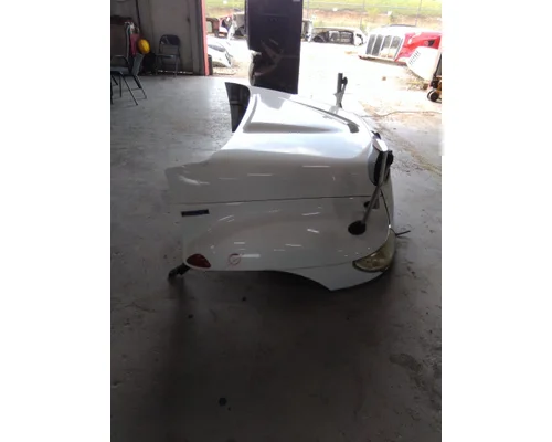 INTERNATIONAL 4300 HOOD