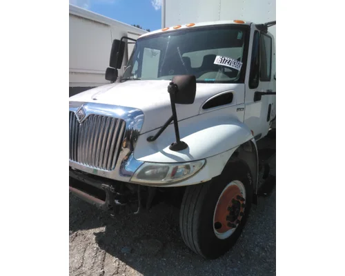 INTERNATIONAL 4300 HOOD