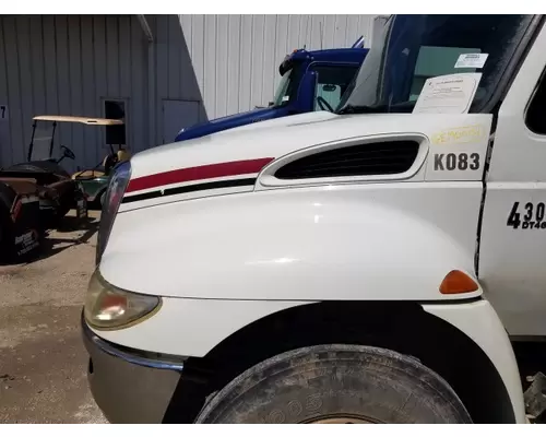 INTERNATIONAL 4300 HOOD