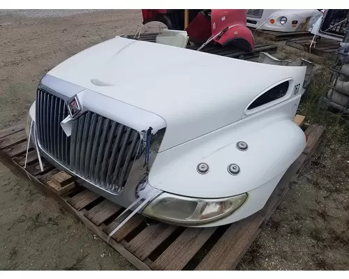 INTERNATIONAL 4300 HOOD