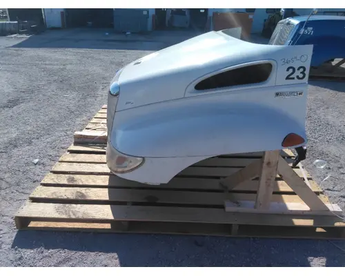 INTERNATIONAL 4300 HOOD