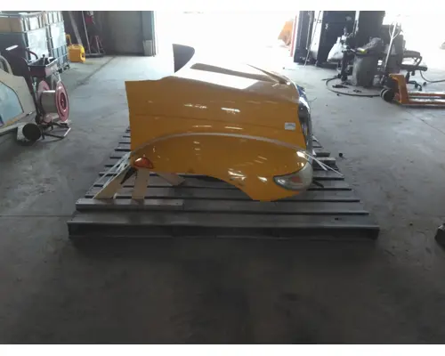 INTERNATIONAL 4300 HOOD