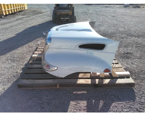 INTERNATIONAL 4300 HOOD