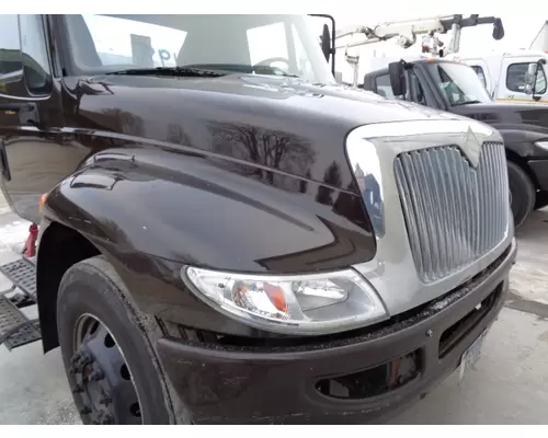 INTERNATIONAL 4300 HOOD