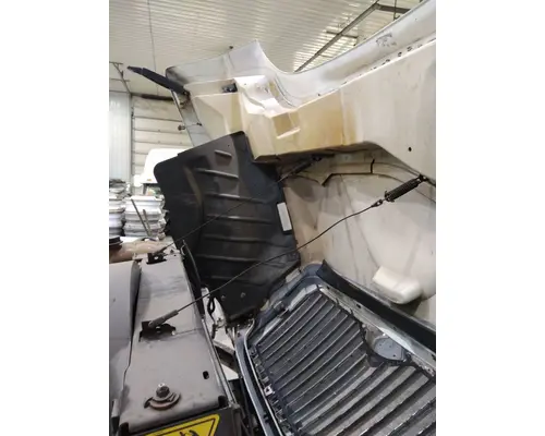 INTERNATIONAL 4300 HOOD