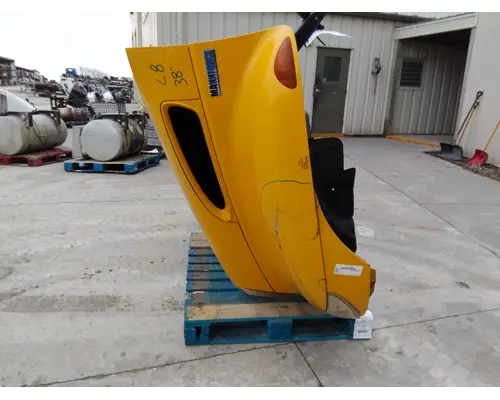 INTERNATIONAL 4300 HOOD