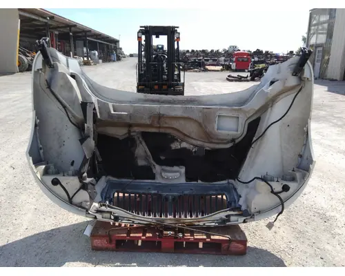 INTERNATIONAL 4300 HOOD