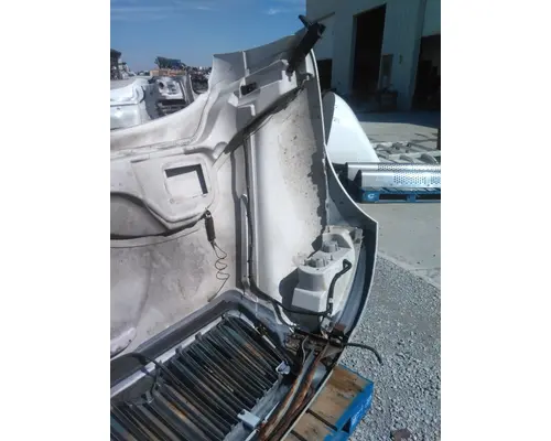 INTERNATIONAL 4300 HOOD