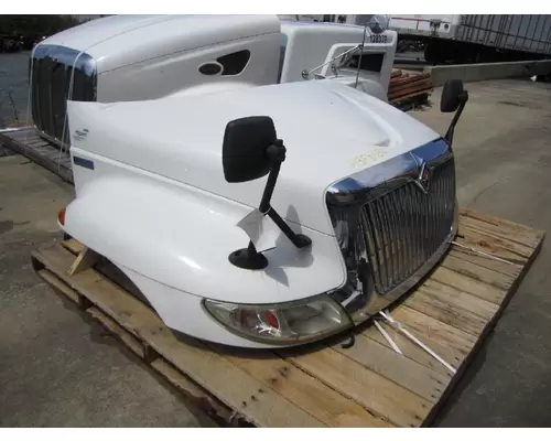 INTERNATIONAL 4300 HOOD