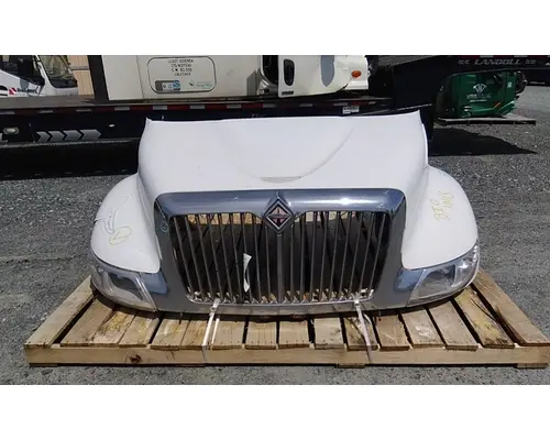 INTERNATIONAL 4300 HOOD