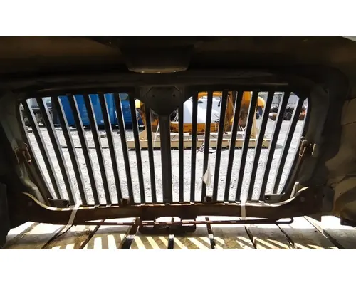 INTERNATIONAL 4300 HOOD