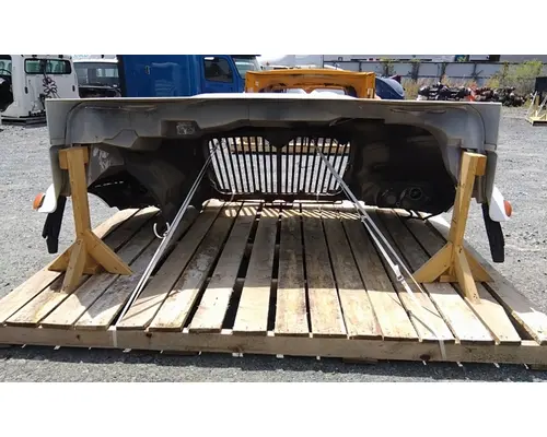 INTERNATIONAL 4300 HOOD