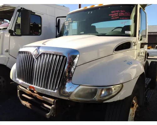 INTERNATIONAL 4300 HOOD