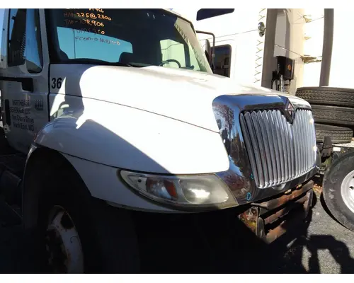 INTERNATIONAL 4300 HOOD