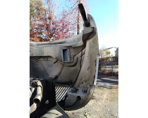 INTERNATIONAL 4300 HOOD