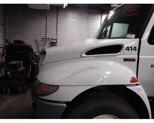 INTERNATIONAL 4300 HOOD