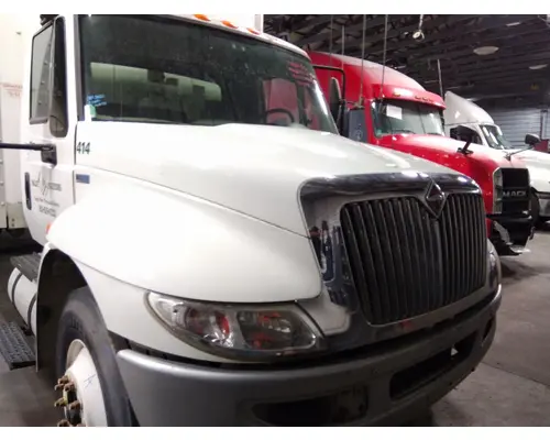 INTERNATIONAL 4300 HOOD