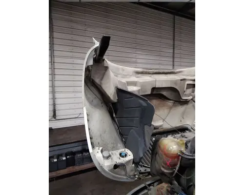 INTERNATIONAL 4300 HOOD