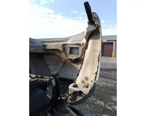 INTERNATIONAL 4300 HOOD