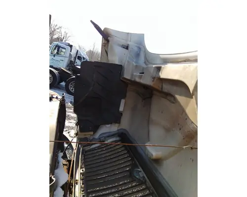 INTERNATIONAL 4300 HOOD