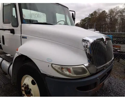 INTERNATIONAL 4300 HOOD