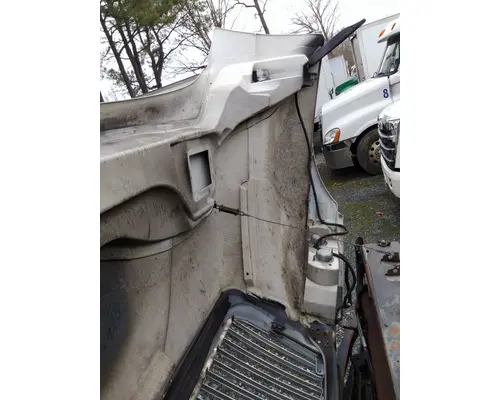 INTERNATIONAL 4300 HOOD