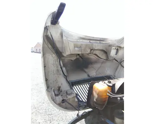 INTERNATIONAL 4300 HOOD