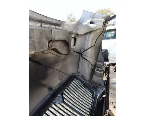 INTERNATIONAL 4300 HOOD