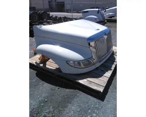 INTERNATIONAL 4300 HOOD