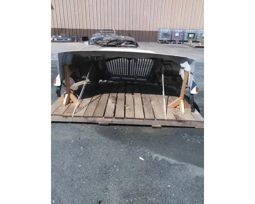 INTERNATIONAL 4300 HOOD