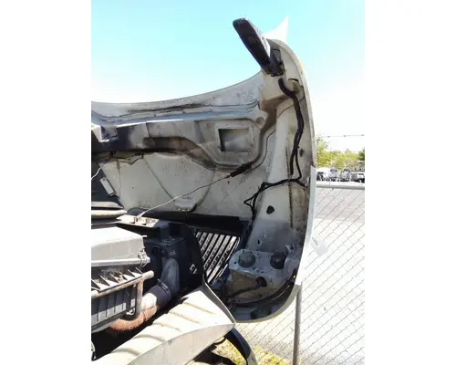 INTERNATIONAL 4300 HOOD