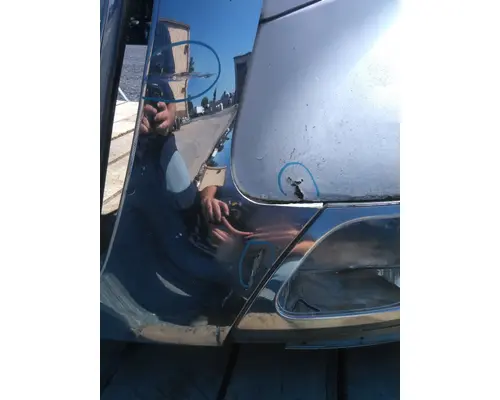 INTERNATIONAL 4300 HOOD