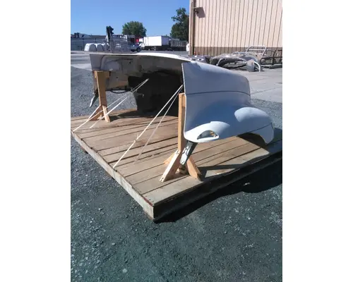 INTERNATIONAL 4300 HOOD