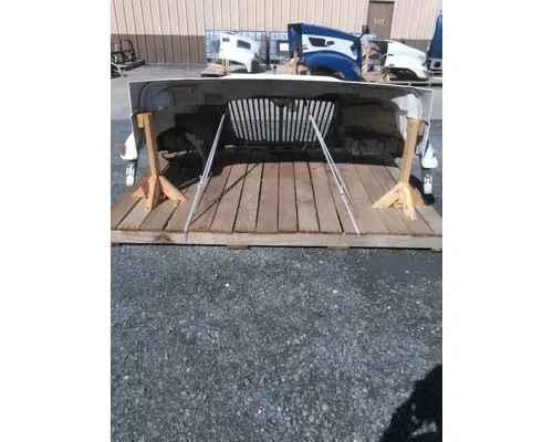 INTERNATIONAL 4300 HOOD