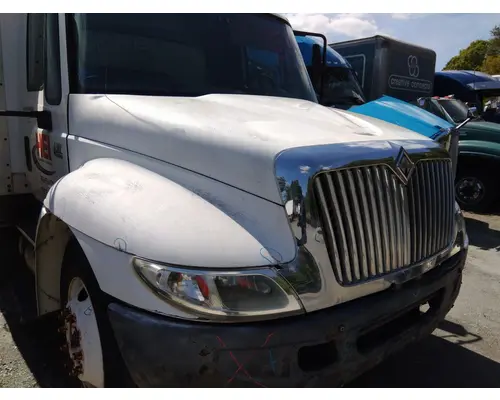 INTERNATIONAL 4300 HOOD