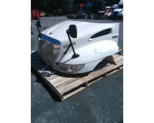 INTERNATIONAL 4300 HOOD