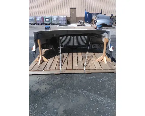INTERNATIONAL 4300 HOOD