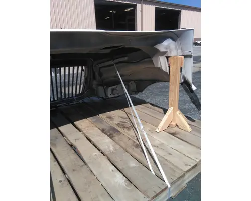 INTERNATIONAL 4300 HOOD