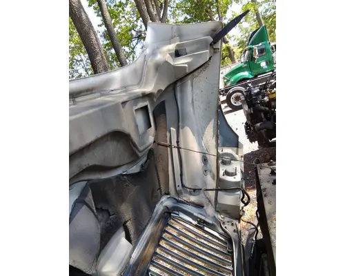 INTERNATIONAL 4300 HOOD