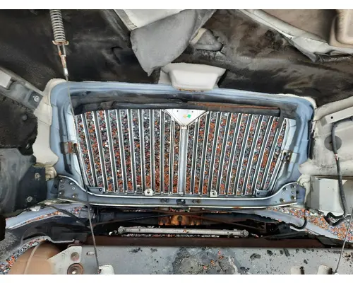 INTERNATIONAL 4300 HOOD