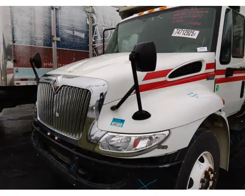 INTERNATIONAL 4300 HOOD
