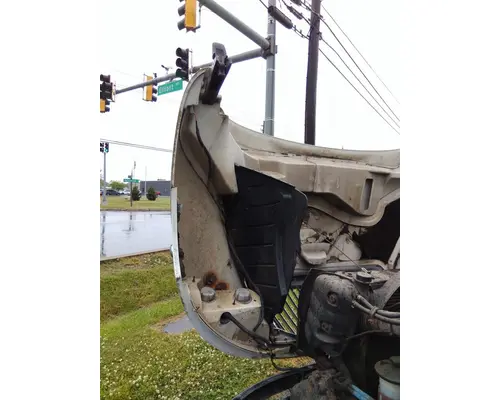 INTERNATIONAL 4300 HOOD