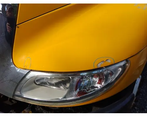 INTERNATIONAL 4300 HOOD