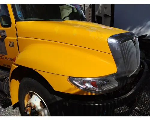 INTERNATIONAL 4300 HOOD