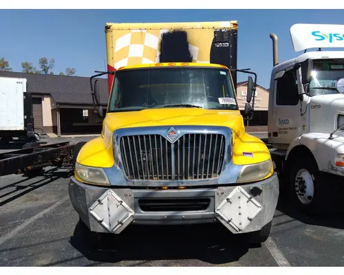 INTERNATIONAL 4300 HOOD