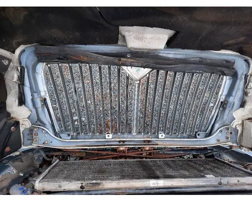 INTERNATIONAL 4300 HOOD
