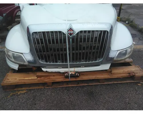 INTERNATIONAL 4300 HOOD